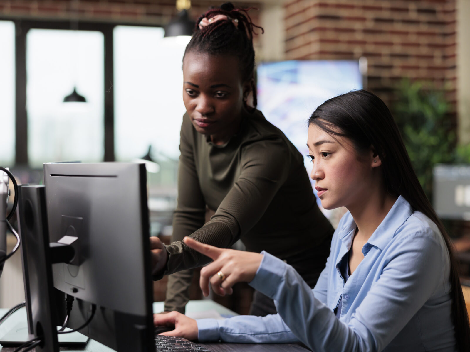 Women working with Technology